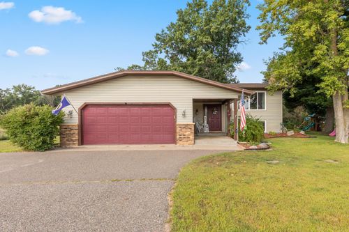 1912 S 6th St, Brainerd, MN, 56401-4527 | Card Image