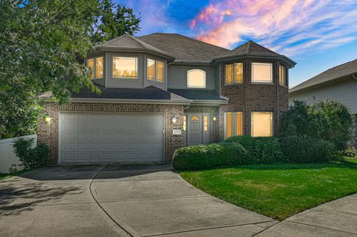 1301 Meyer Ct, Homewood, IL, 60430-4545 | Card Image