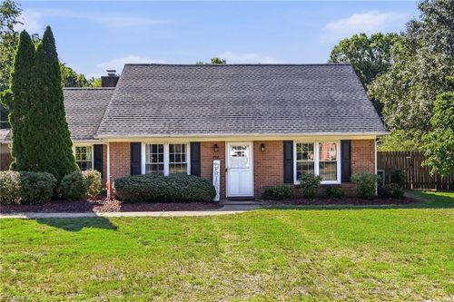 202 Turkey Hill Dr, King, NC, 27021-9756 | Card Image