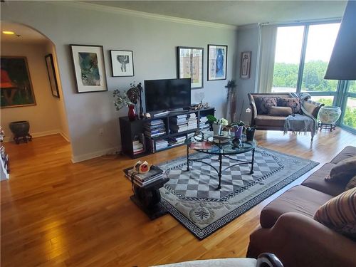 apt-901-2870 Pharr Court South Nw, Atlanta, GA, 30305-2177 | Card Image