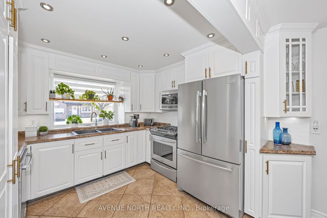 250 Du Grand Bois Ave, House other with 4 bedrooms, 2 bathrooms and 2 parking in Orléans ON | Image 8
