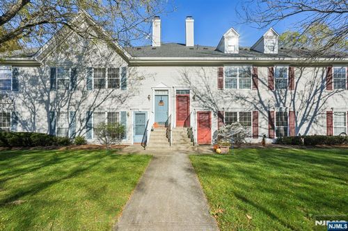 1003 Cumberland Ct, Mahwah, NJ, 07430-1340 | Card Image