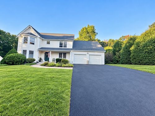 125 Tennyson Dr, Manchester, NH, 03104-4767 | Card Image