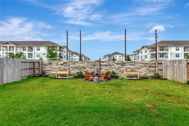 Back Yard | Image 31
