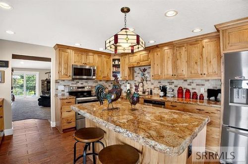 3 Cedar Hills Dr, Pocatello, ID, 83204-4400 | Card Image