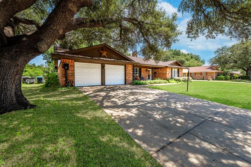 5013 South Dr, Fort Worth, TX, 76132-1616 | Card Image