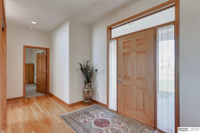 7881 Wisteria Way, House other with 5 bedrooms, 3 bathrooms and 3 parking in Fort Calhoun NE | Image 6