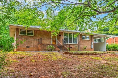 641 Valley Dr, Eden, NC, 27288-4944 | Card Image