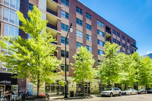 612-873 N Larrabee St, Chicago, IL, 60610-8923 | Card Image