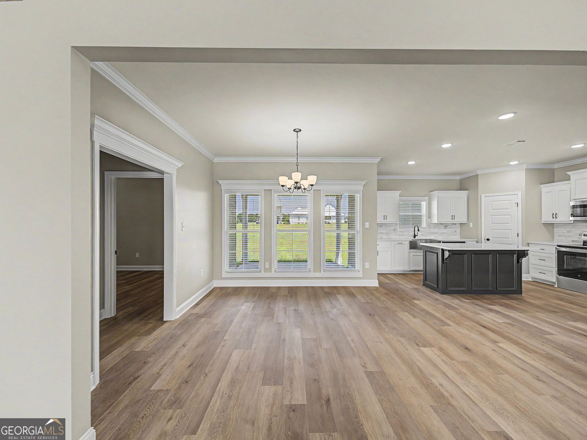 Residential in Adel 4