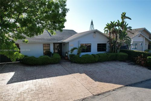 631 Sw 99th Pl, Miami, FL, 33174-1888 | Card Image