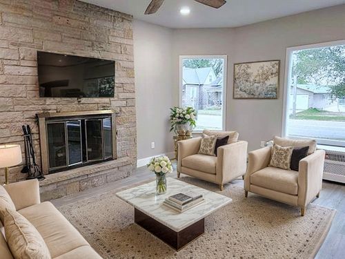 209 Lake Ave, Montello, WI, 53949-9218 | Card Image