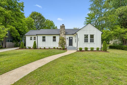 307 4th Ave, Columbia, TN, 38401-2805 | Card Image