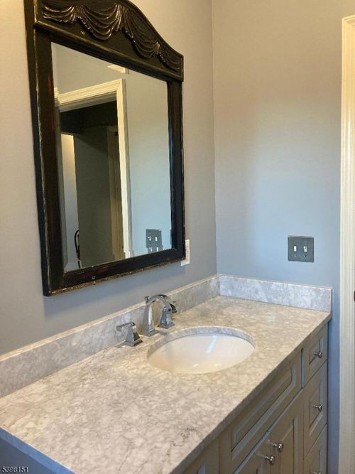 133 Gregory Ave, Passaic, NJ, 07055-8811 | Card Image