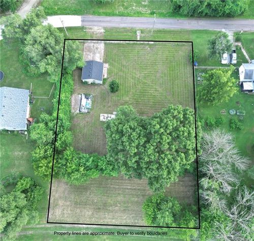 523 E Howard St, Sedalia, MO, 65301-3447 | Card Image