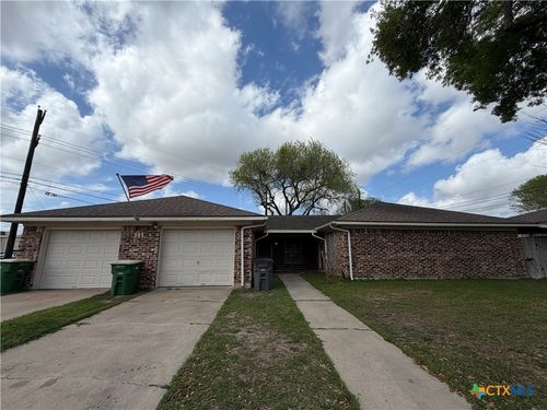 111 Lancelot Street, Victoria, TX, 77904 | Card Image