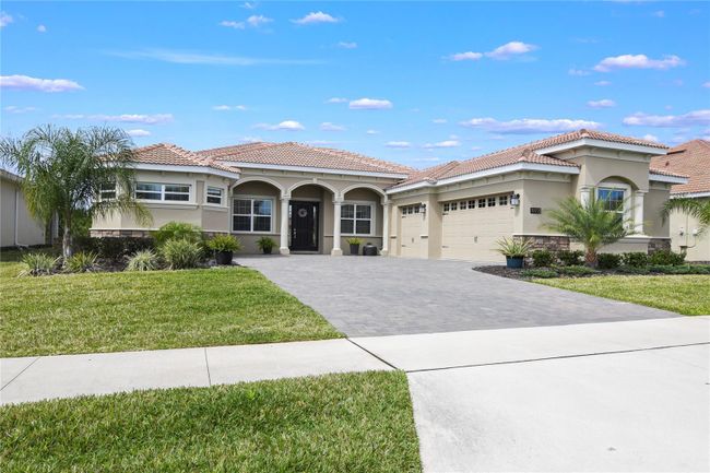 8859 Fallen Oak Drive, House other with 4 bedrooms, 3 bathrooms and null parking in Davenport FL | Image 9