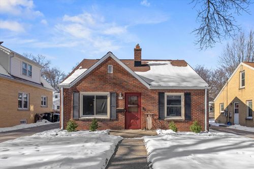 2217 Lefeber Avenue, Wauwatosa, WI, 53213 | Card Image