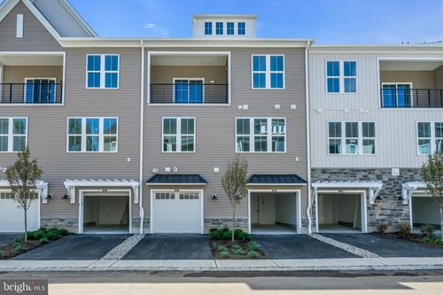 8102 Donatello Dr, PRINCETON, NJ, 08540-0623 | Card Image