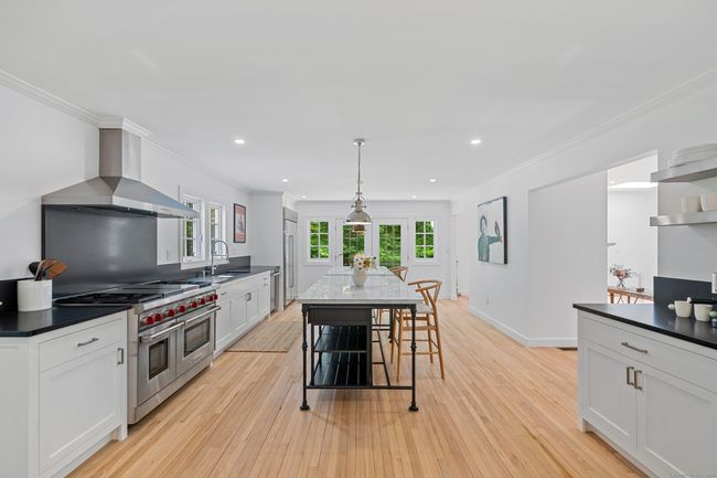148 W Hills Rd, House other with 5 bedrooms, 5 bathrooms and null parking in New Canaan CT | Image 15
