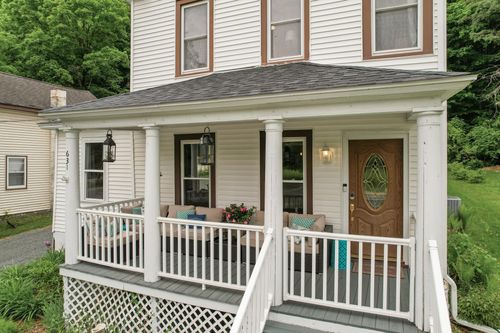 631 Bench St, Taylors Falls, MN, 55084-1219 | Card Image