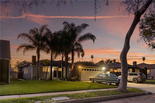 3959 Globe Ave, Culver City, CA, 90230-4602 | Card Image