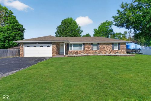 2360 Stringtown Pike, Cicero, IN, 46034-9633 | Card Image