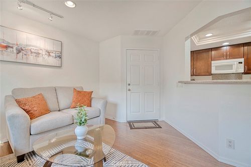 99-26062 Sunnyglen Ave, Laguna Hills, CA, 92653-6252 | Card Image