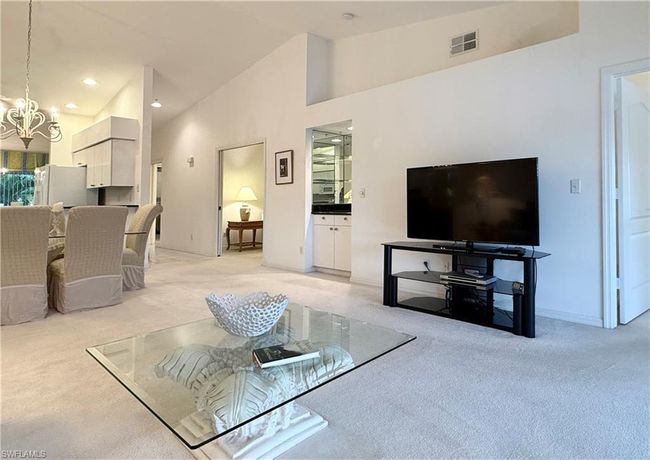 APT-2422 - 7635 Arbor Lakes Ct, Condo with 2 bedrooms, 2 bathrooms and 1 parking in Naples FL | Image 9