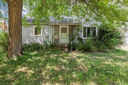 29622 W Huron River Dr, Flat Rock, MI, 48134-9718 | Card Image