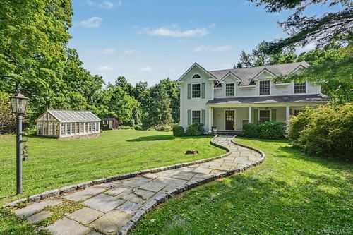 154 Cherry Hill Rd, Carmel, NY, 10512-3835 | Card Image