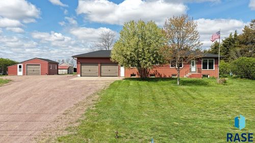 405 N Western Ave, Hartford, SD, 57033-2104 | Card Image