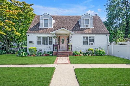 276 85th Ave, Floral Park, NY, 11001-1205 | Card Image