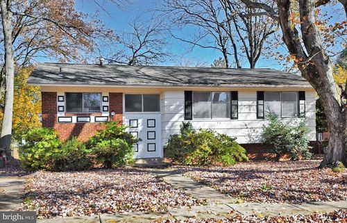 811 Whittington Ter, SILVER SPRING, MD, 20901-1056 | Card Image