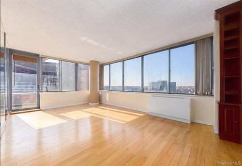 62-54 97th Pl, Rego Park, NY, 11374 | Card Image