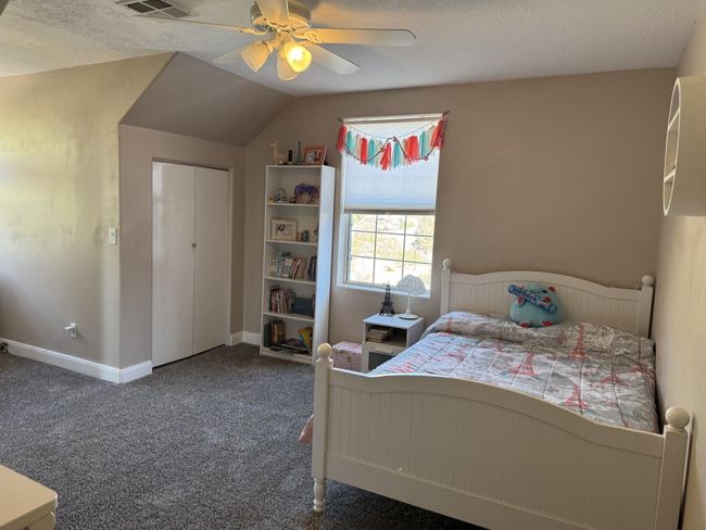 Upstairs Bedroom 3 | Image 39