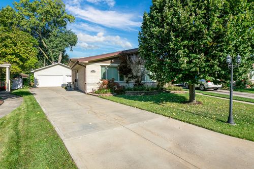 8606 Lillibet Ter, Morton Grove, IL, 60053-3123 | Card Image