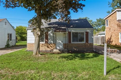 2223 E Bergin Avenue, Burton, MI, 48529 | Card Image