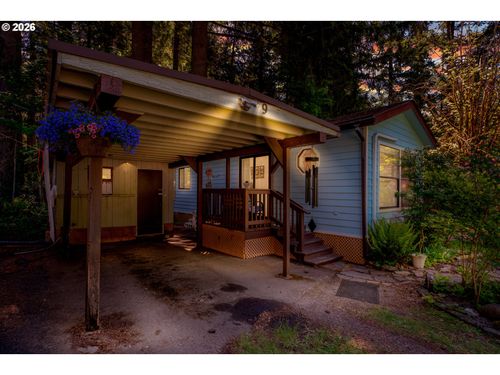 9-55636 Mckenzie River Dr, Blue River, OR, 97413-9506 | Card Image