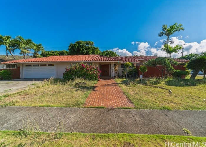 Waiholo St, Honolulu, HI 96821