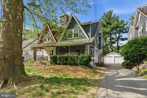 526 Country Club Ln, HAVERTOWN, PA, 19083-4428 | Card Image