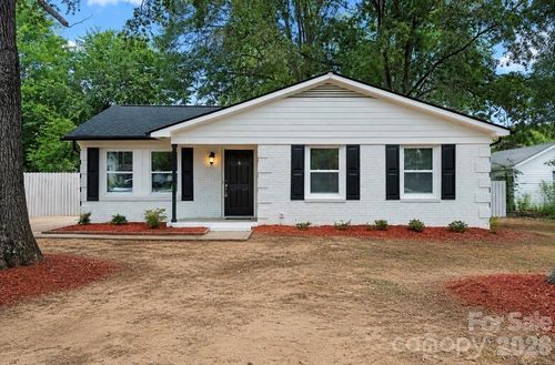 8006 Hemby Wood Dr, Indian Trail, NC, 28079-8643 | Card Image
