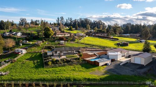 9130 Water Rd, Cotati, CA, 94931-4271 | Card Image