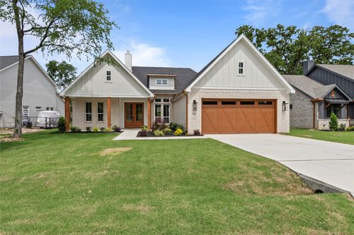 114 Springwood Rd, Enchanted Oaks, TX, 75156-9018 | Card Image
