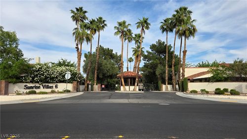 3061 Conquista Ct, Las Vegas, NV, 89121-3866 | Card Image
