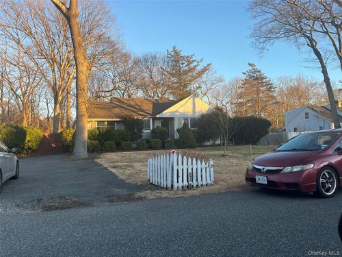 64 Eatondale Ave, Blue Point, NY, 11715-1025 | Card Image