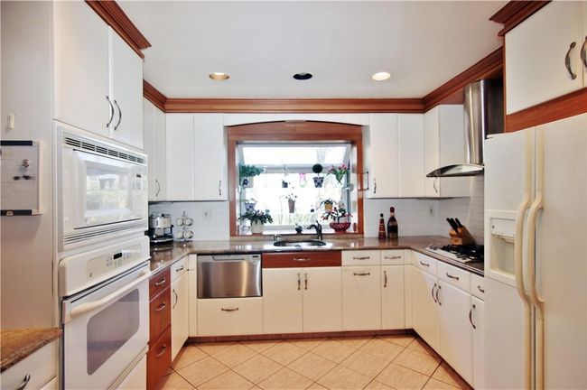 18 Berkley Dr, House other with 5 bedrooms, 4 bathrooms and 2 parking in Rye Brook NY | Image 8