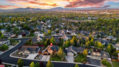 3550 Sw 36th Pl, Redmond, OR, 97756-0266 | Card Image