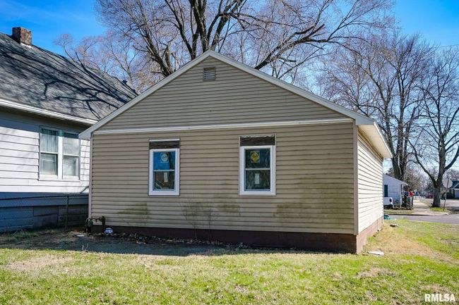 2217 W Marquette St, House other with 2 bedrooms, 1 bathrooms and null parking in Peoria IL | Image 45