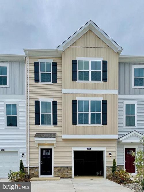 608 Cherryview Dr, FREDERICKSBURG, VA, 22405-1291 | Card Image
